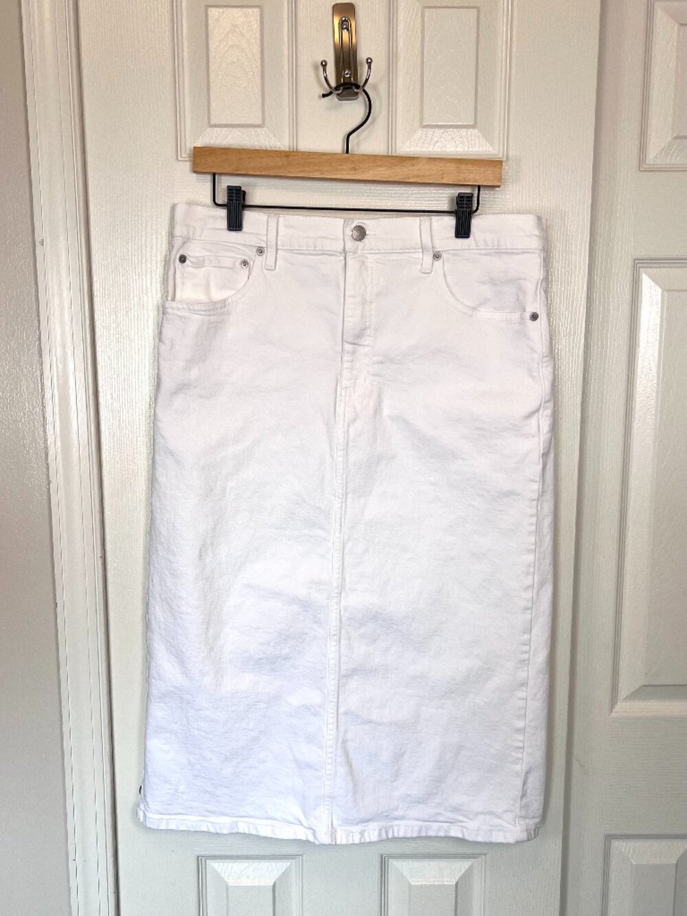 Banana Republic Factory Modest White Denim Midi Skirt Size 14